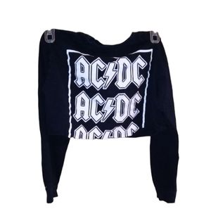 Black Oversized cropped AC/DC Long Sleeves Tee Shirt Size Small▪●
